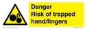 danger-risk-of-trapped-handfingers~